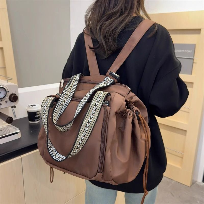 👜 50% OFF NOW! 💼 Large Capacity Fashion Versatile Shoulder Bag – Spacious Design, Durable Nylon & Adjustable Strap ✨