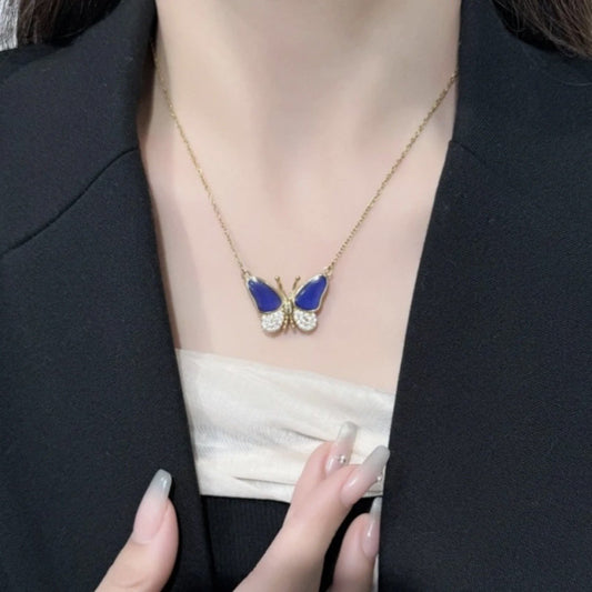 Hot Sale🔥Magnetic Gradient Gemstone Butterfly Necklace