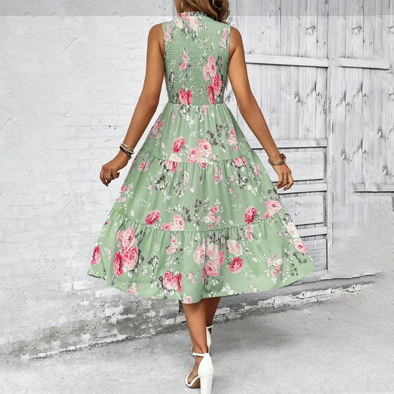 👗 50% OFF NOW! 🌸 Women's Sleeveless Floral Print Casual Dress – Smocked Bodice, Flowy Tiered Skirt & Versatile Midi Length ✨