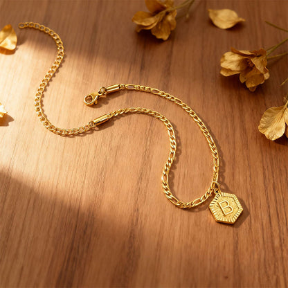 📢📢40% OFF⏰ Gold Initial Anklet with Figaro Chain – Personalized letter, tarnish-resistant & adjustable length – perfect for summer feet or gift giving 👣