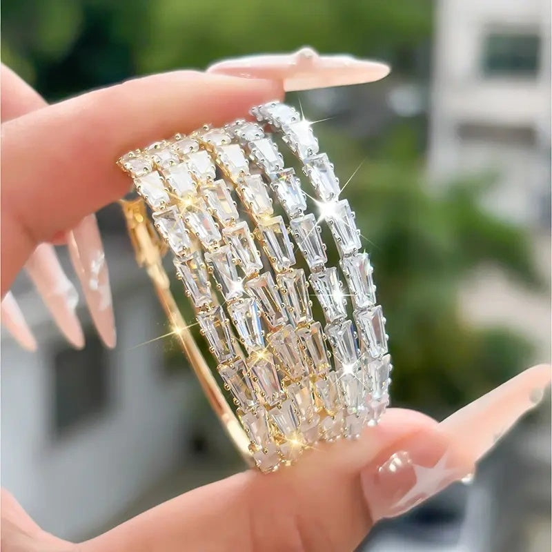 💎 50% OFF NOW! ✨ Women's Sparkling CZ Hoop Earrings – Micro-Paved, Lightweight Copper & Bold Design – Elegant, Versatile & Perfect Gift 💫