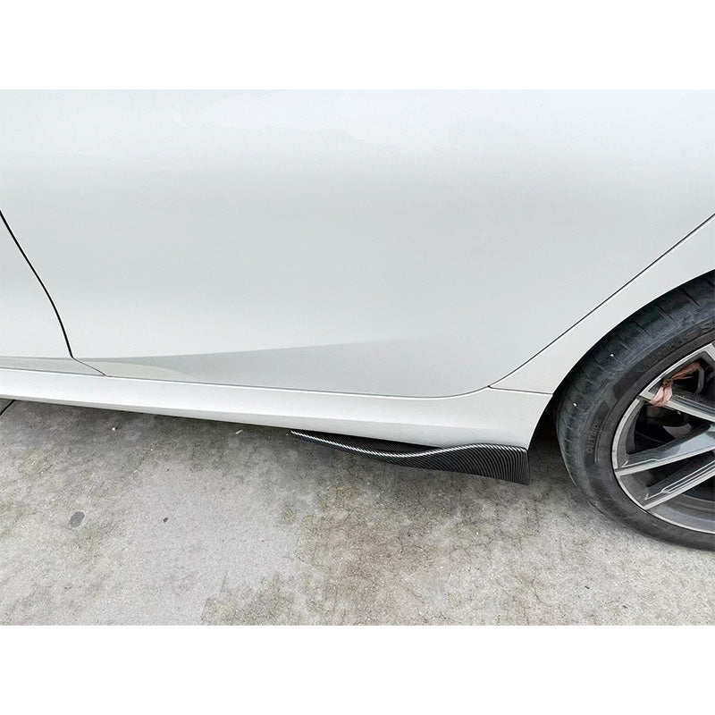 🚗 LIMITED-TIME 50% OFF! 💥 Aerodynamic Universal Rear Bumper Lip – Impact Resistant, Universal Fit, Sporty Edge ✨