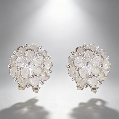 ⏳ Limited time 50% off! 💥💎Elegant Sparkling Floral Stud Earrings☁️