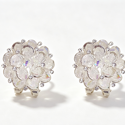 ⏳ Limited time 50% off! 💥💎Elegant Sparkling Floral Stud Earrings☁️