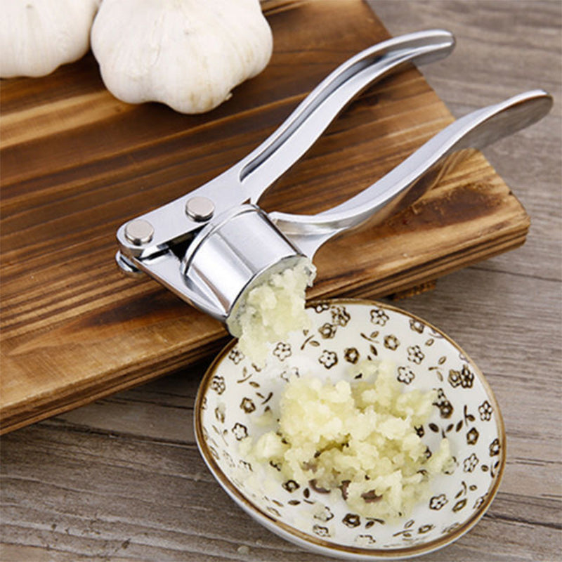 ⏰Garlic Press Masher – Crush Garlic Fast Without Sticky Hands