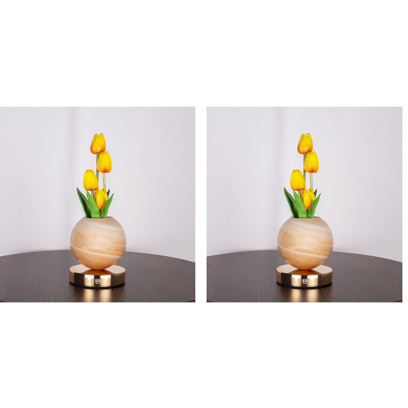📢📢40% OFF !! ⏰Elegant Tulip Bouquet Night Light