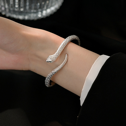 🎉 2026 Sale — Over 21,000 Sold! 🐍 Wrap Your Wrist in Mystery – A Serpent's Elegance, Yours to Wear! ✨
