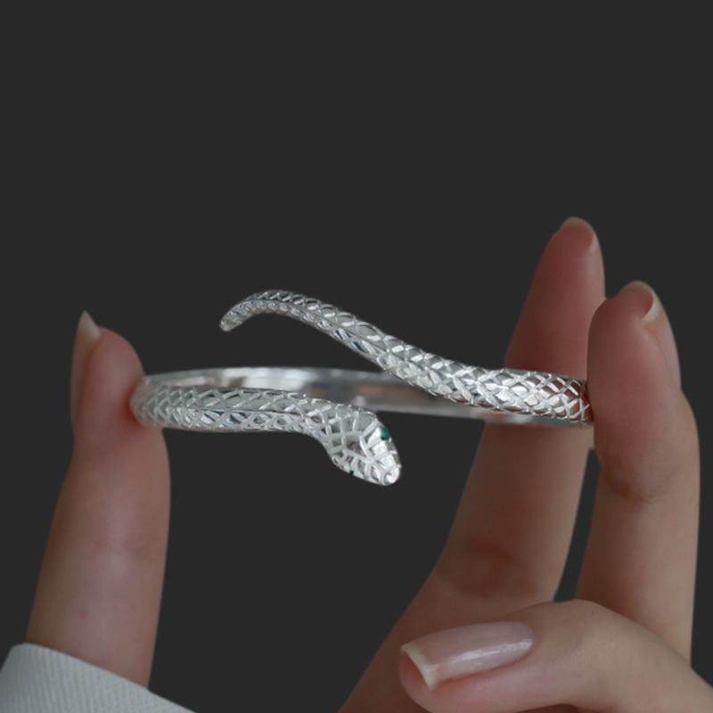🎉 2026 Sale — Over 21,000 Sold! 🐍 Wrap Your Wrist in Mystery – A Serpent's Elegance, Yours to Wear! ✨
