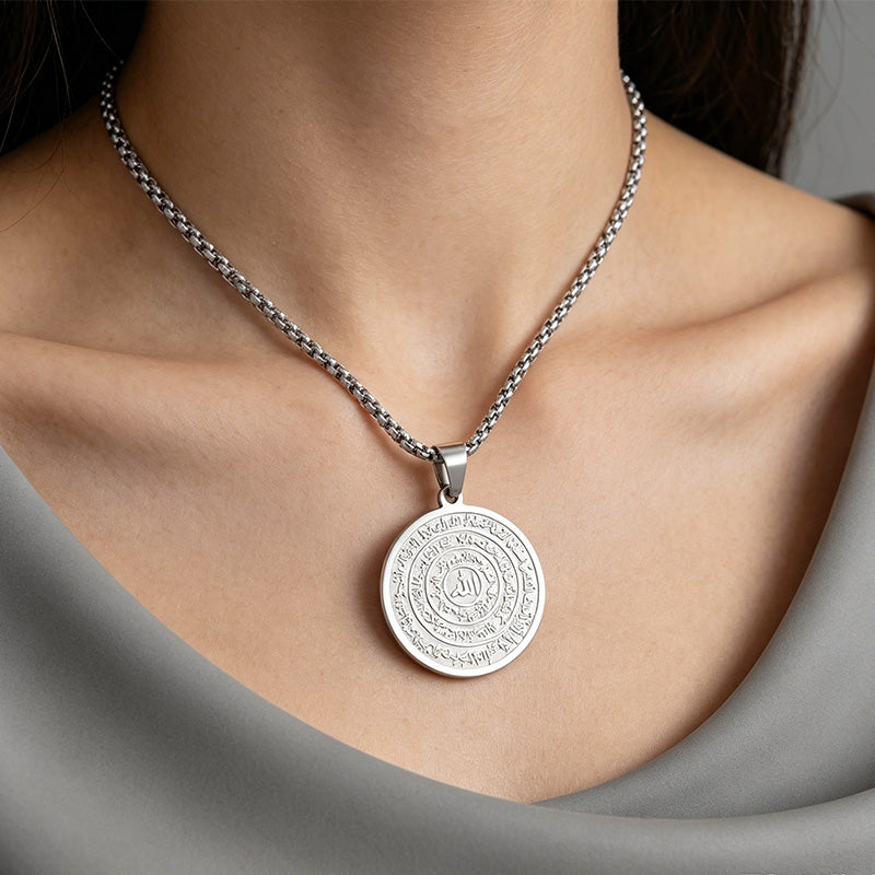 Stainless Steel Engraved Round Pendant Necklace – Tarnish‑Resistant, Polished, Two‑Tone ✨
